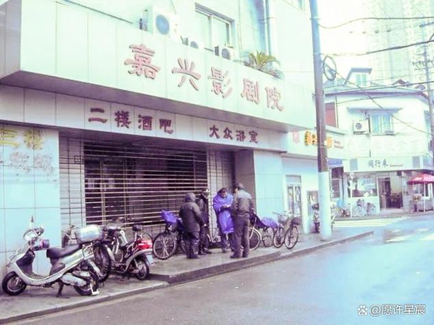 少妇人妻在线h的相关介绍