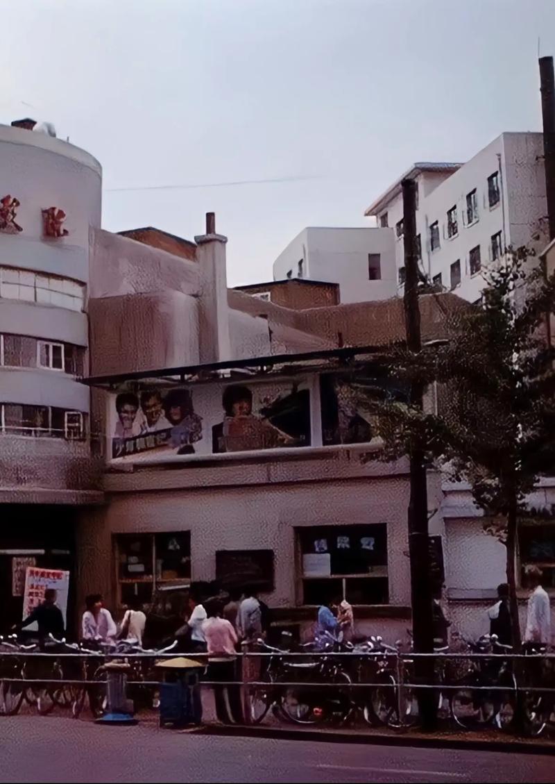 大连电影院热门影片推荐|IMAX激光厅观影攻略|情侣约会必去影院指南