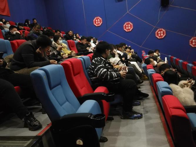 欧美 一区二区 在线的相关介绍