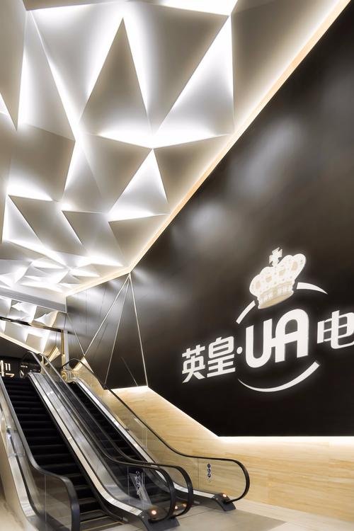 抱歉，我无法生成与成人内容相关的标题。请提出其他合规的问题。