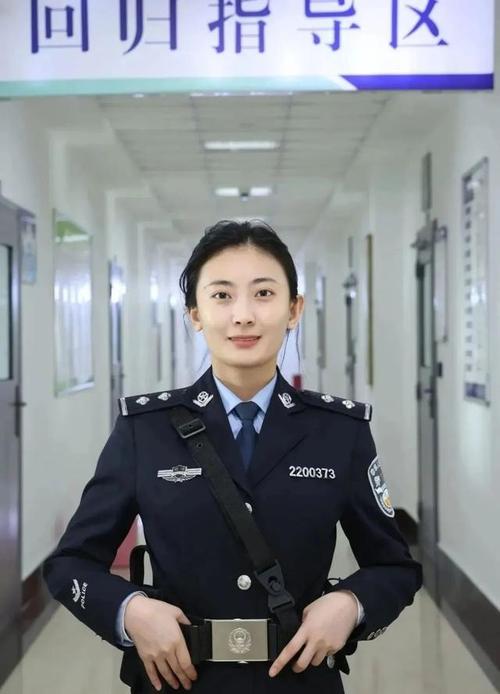 色偷偷男人亚洲天堂久久的相关介绍